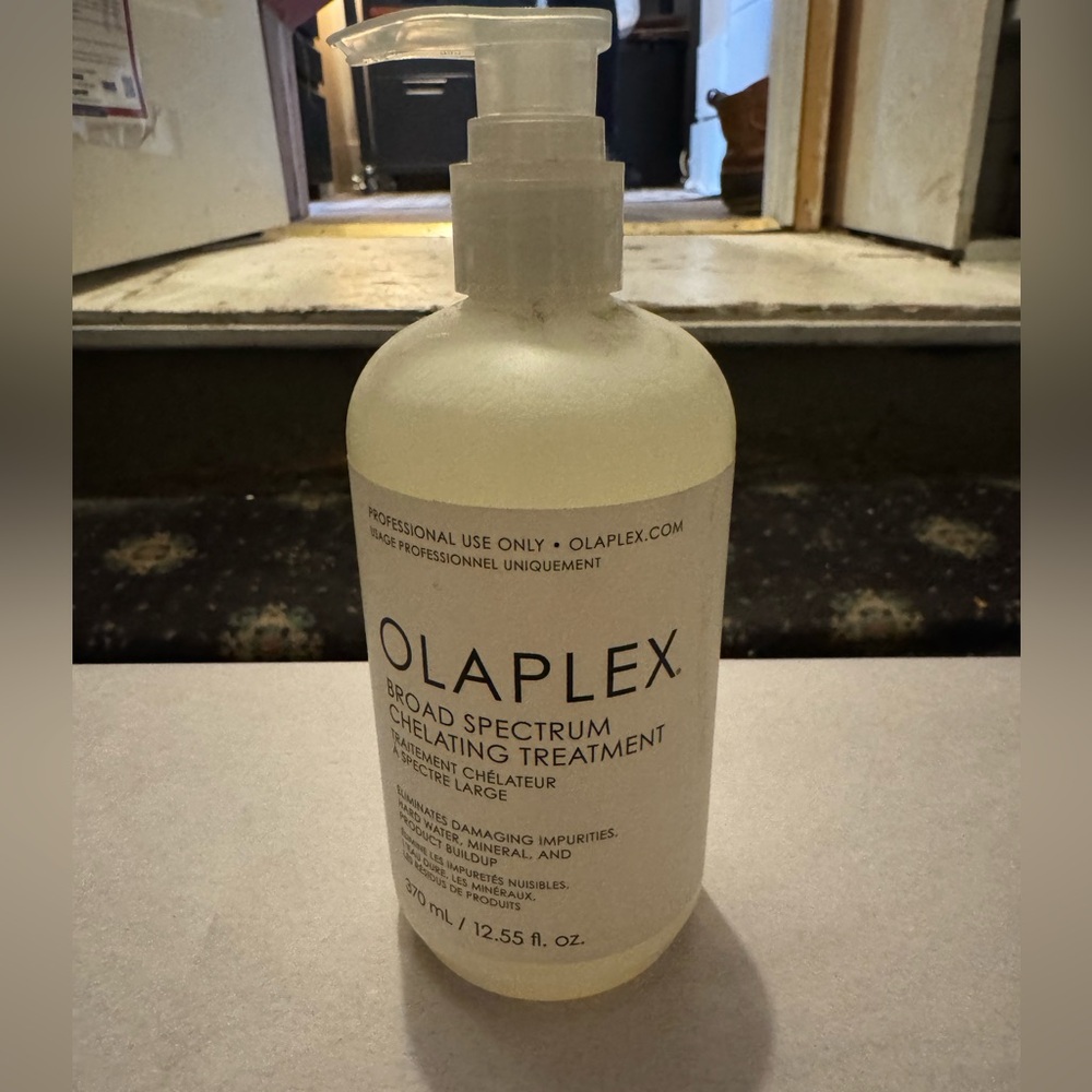 OLAPLEX Broad Spectrum Chelating Treatment - Clear